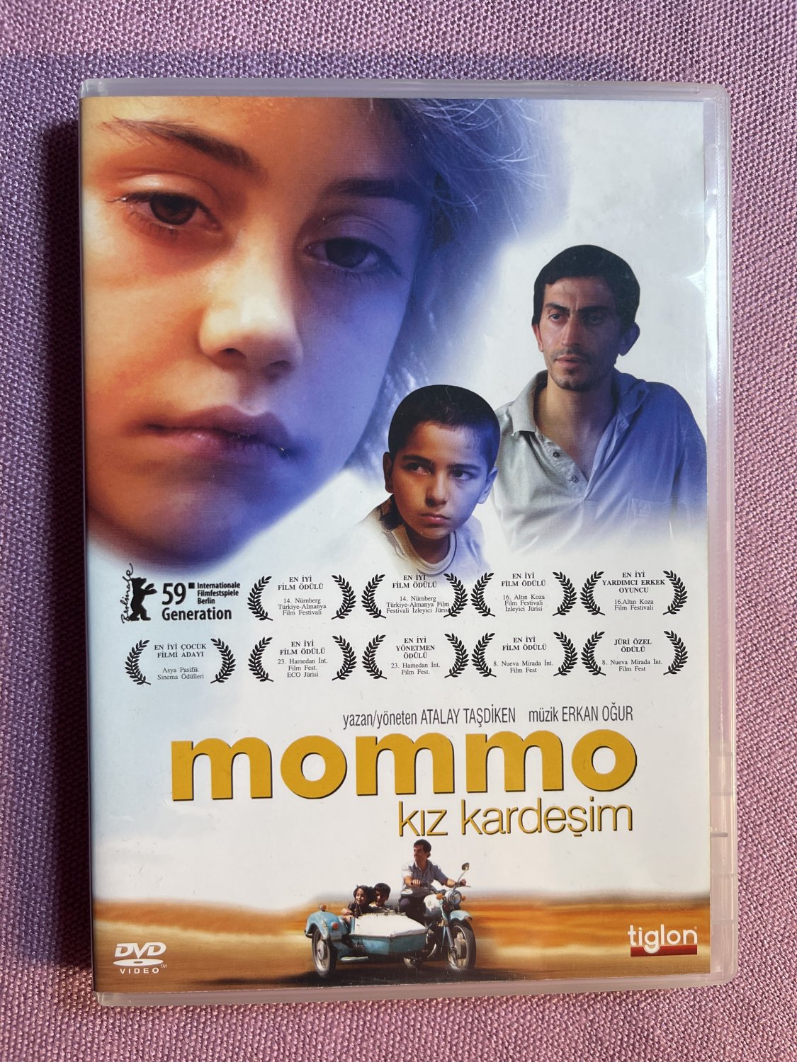 Porno kokrak uchlariga tegadi